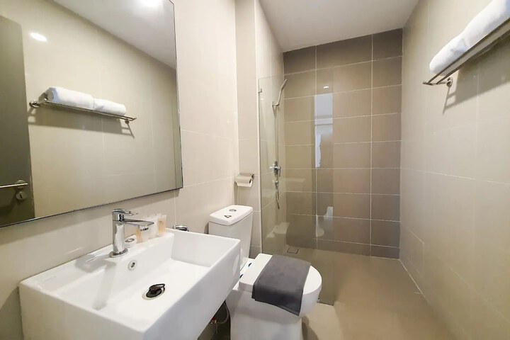 Room 15 of 27
