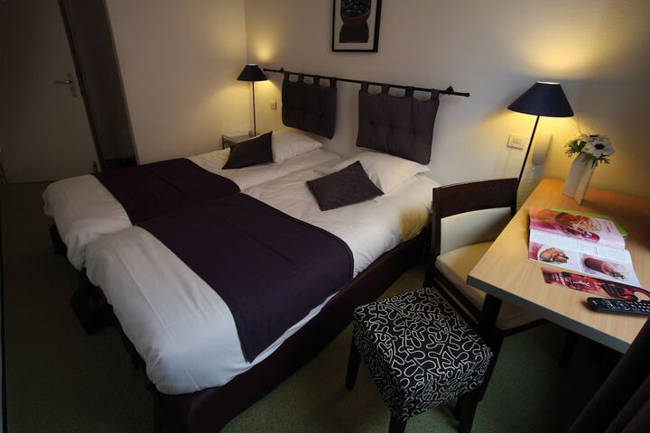 Room 46 of 78