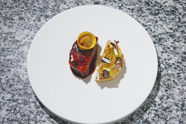 Dining 83 of 105