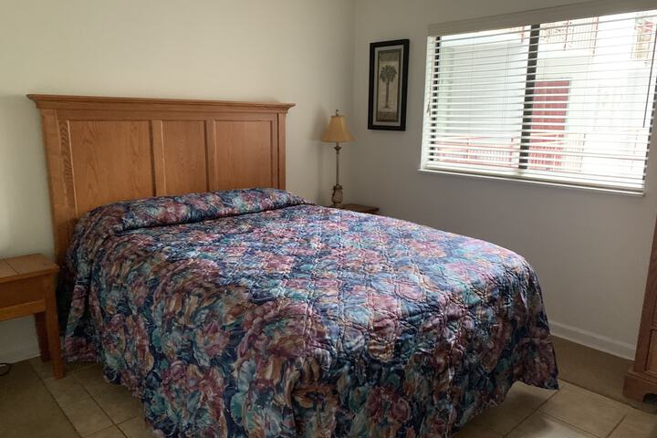 Room 26 of 186
