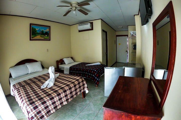 Room 6 of 19