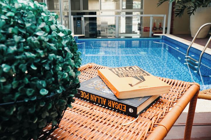 Pool 33 of 55