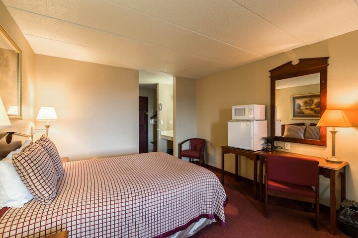 Room 10 of 37