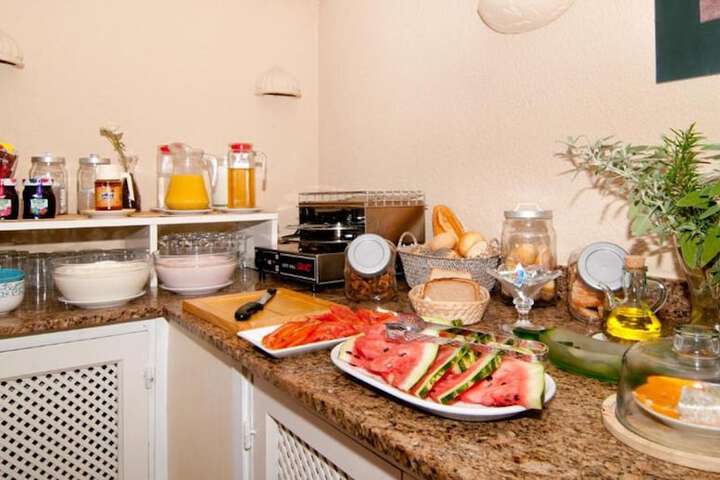 Breakfast/Coffee Service 38 of 40
