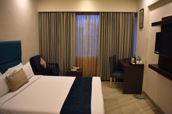 Room 16 of 117