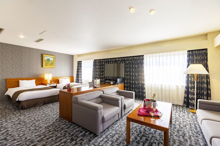Room 20 of 77