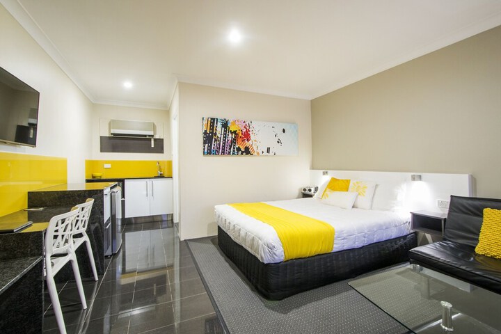 Room 17 of 30