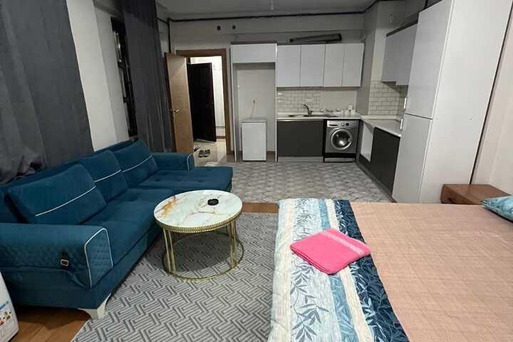 Room 13 of 17