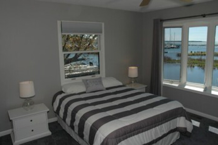 Room 175 of 250