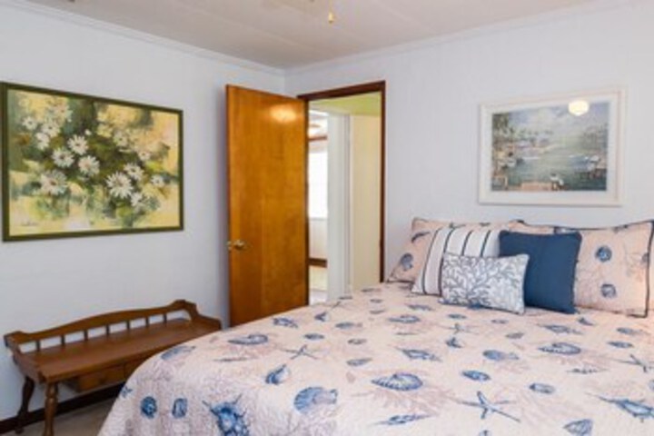 Room 18 of 23