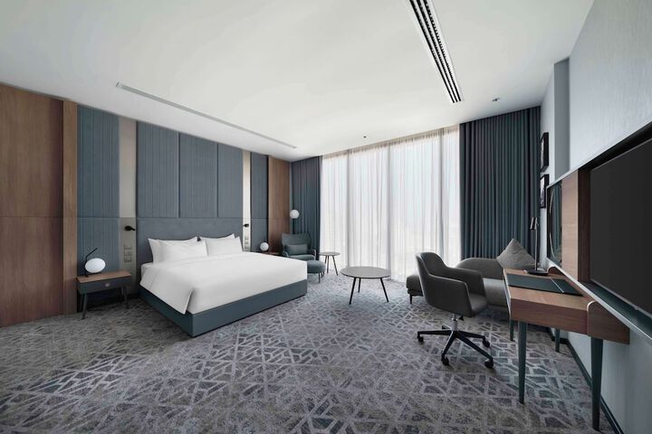 Room 19 of 120