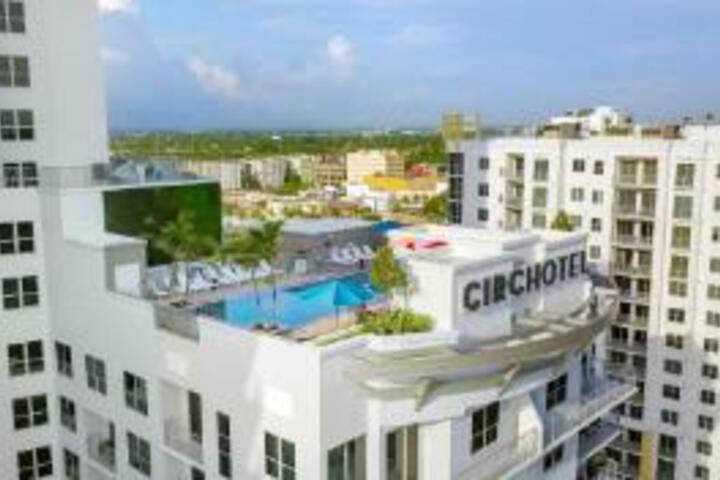Image of CIRC Hotel by Hosteeva