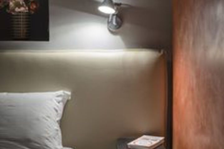 Room 42 of 149