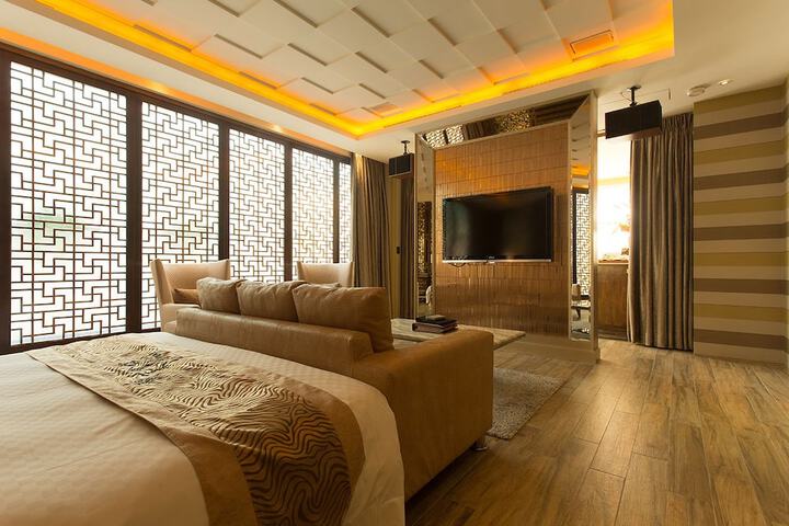 Room 2 of 45