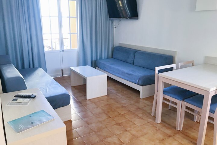 Room 5 of 34