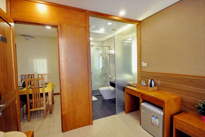 Room 81 of 230