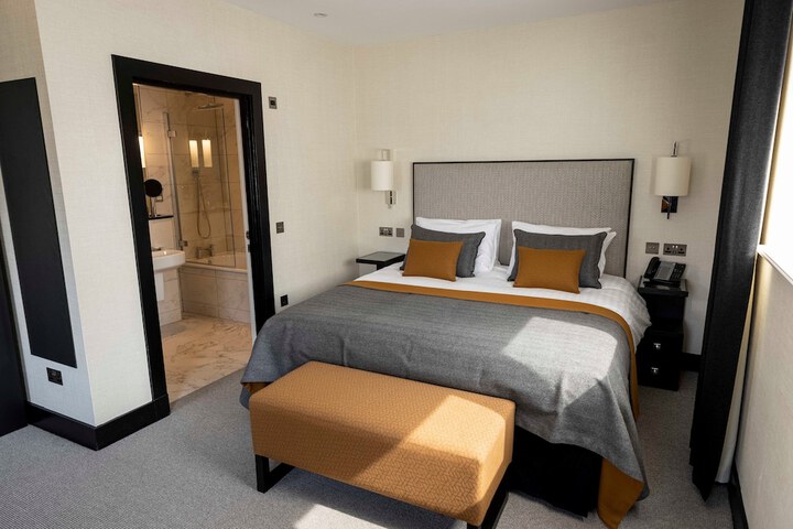 Room 60 of 91