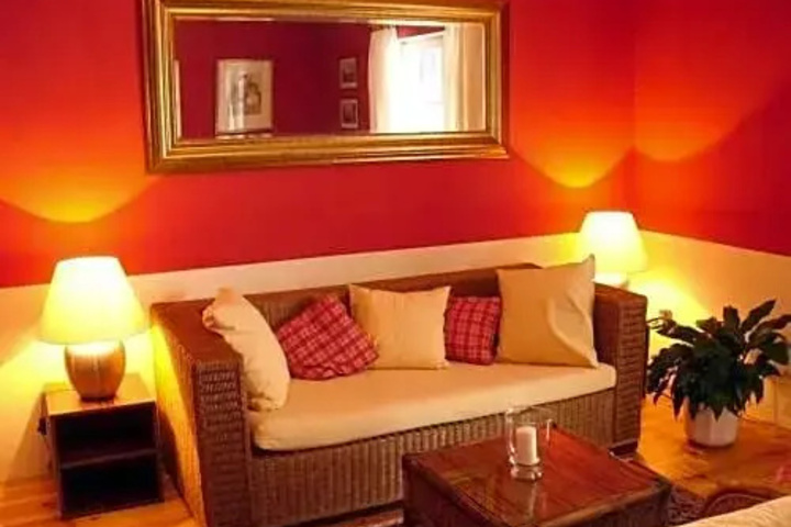 Room 2 of 3