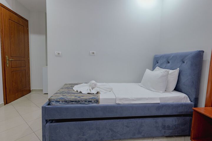 Room 14 of 101