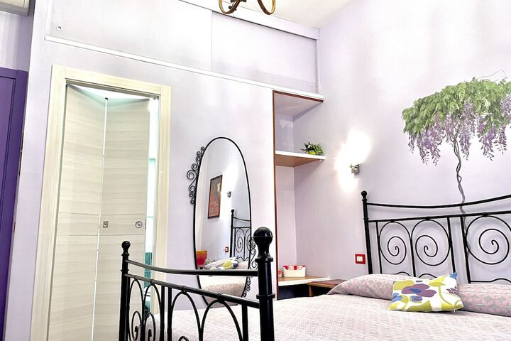 Room 10 of 54
