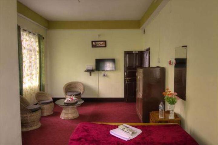 Hotel Himali Retreat