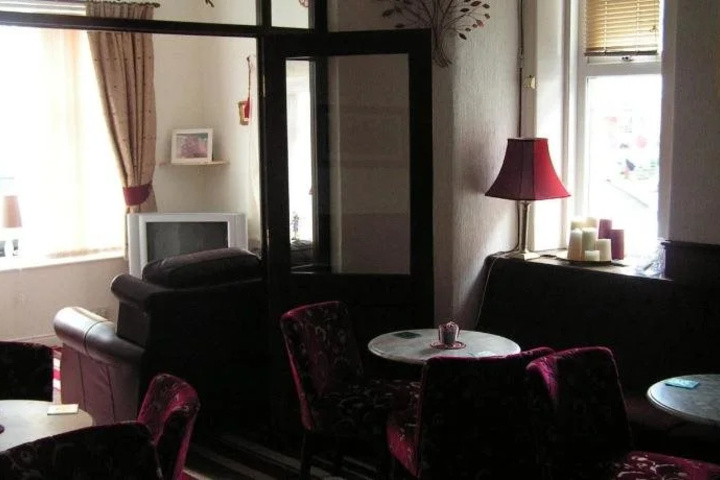 Room 12 of 14
