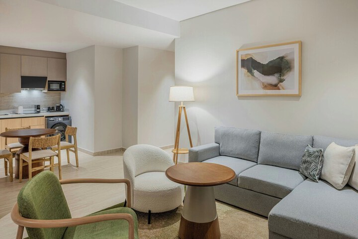 Room 21 of 42