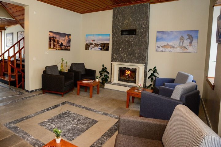 Hotel Interior 5 of 27