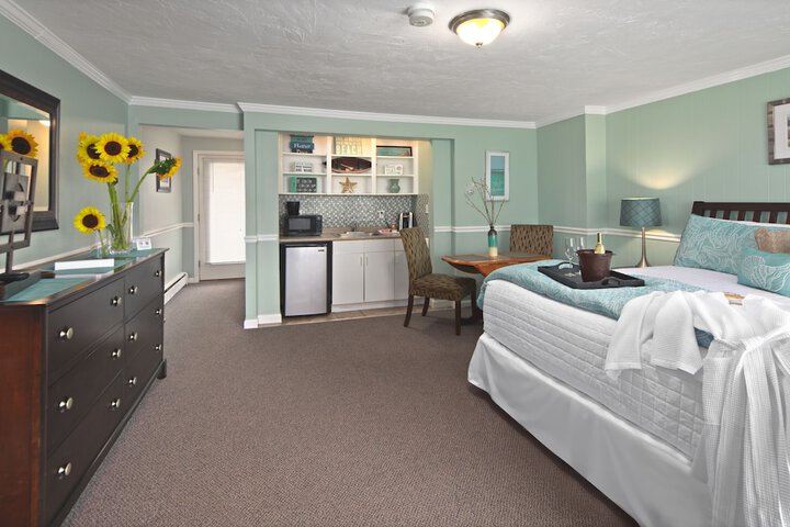 Room 6 of 20