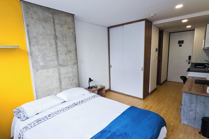 Room 18 of 41