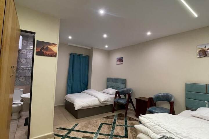 Room 9 of 22