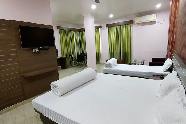 Room 27 of 64