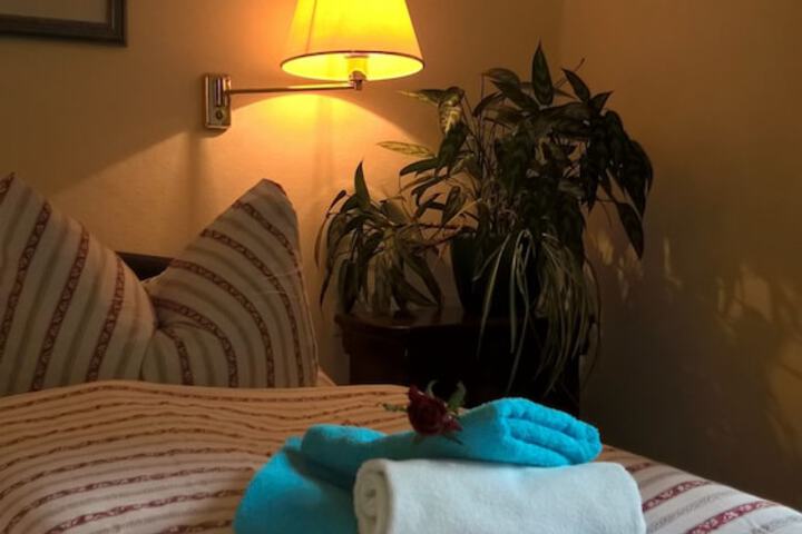 Room 8 of 30