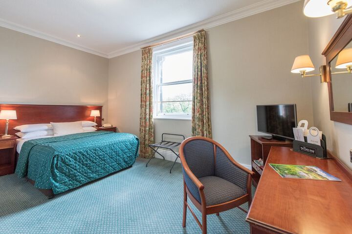 Room 18 of 113