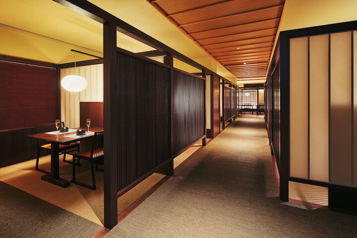 Dining Photos