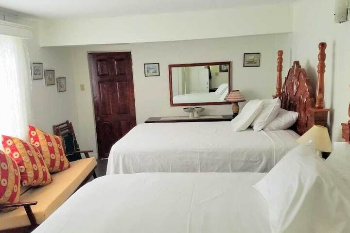 Room 4 of 41