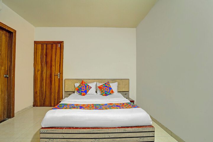 Room 20 of 28