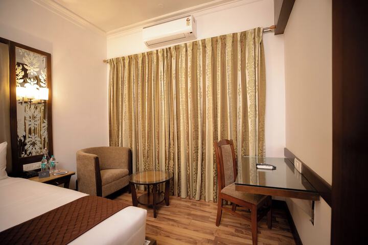 Room 15 of 67