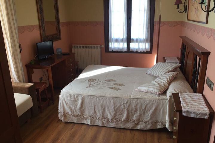 Room 32 of 39