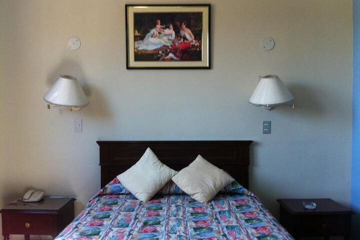 Room 17 of 59