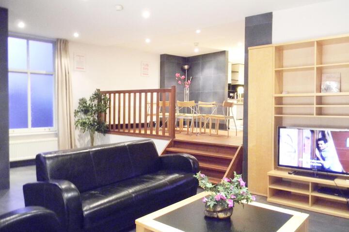 Room 80 of 162