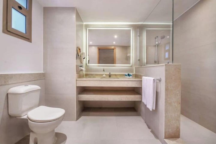 Bath Photo