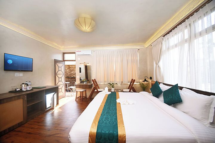 Room 4 of 24