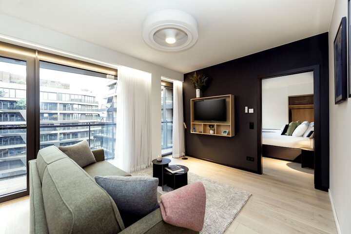 Room 52 of 85