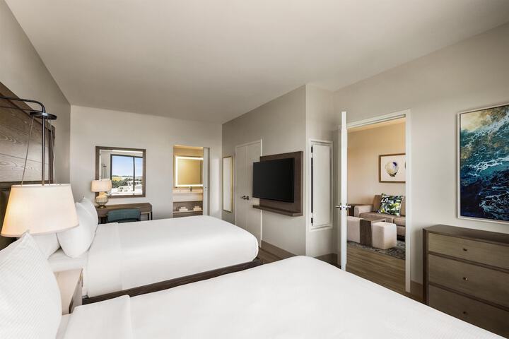 Room 25 of 128