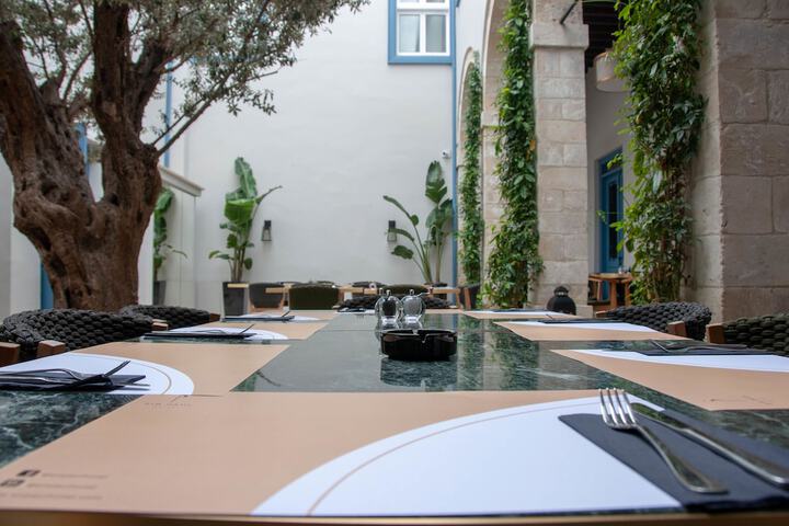 Dining 75 of 119