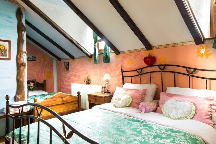 Room 5 of 54