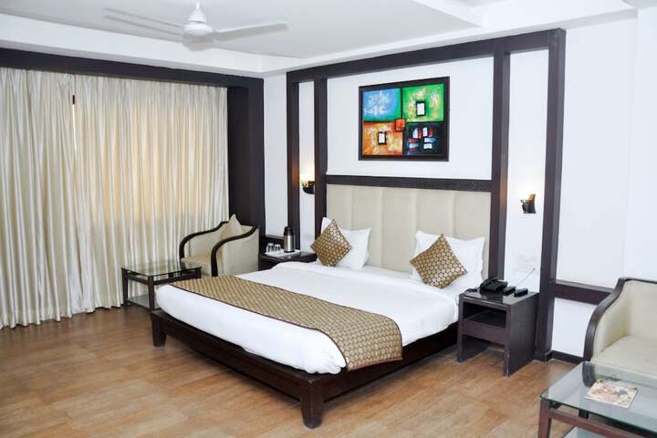 Room 5 of 23