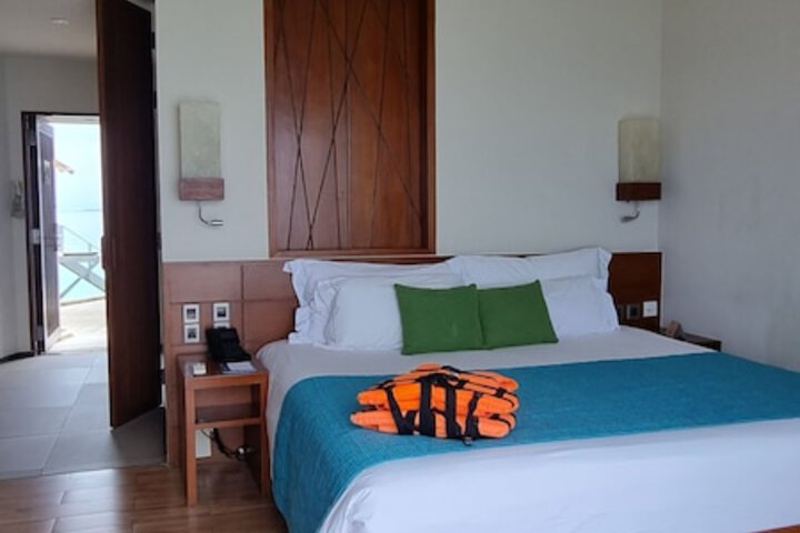 Room 36 of 259