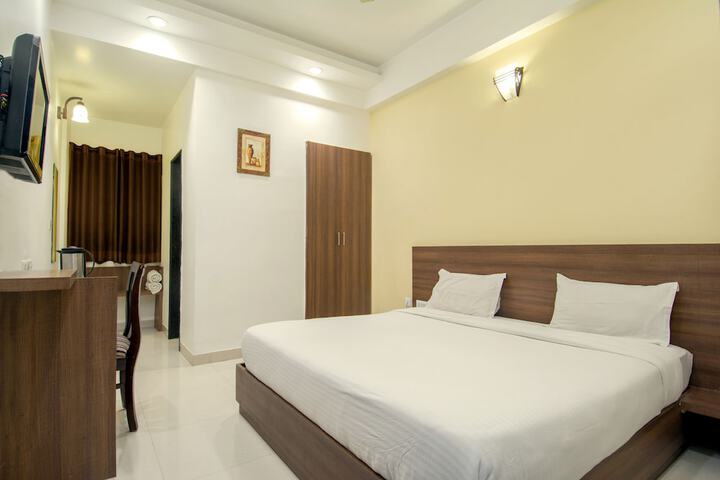 Room 20 of 37